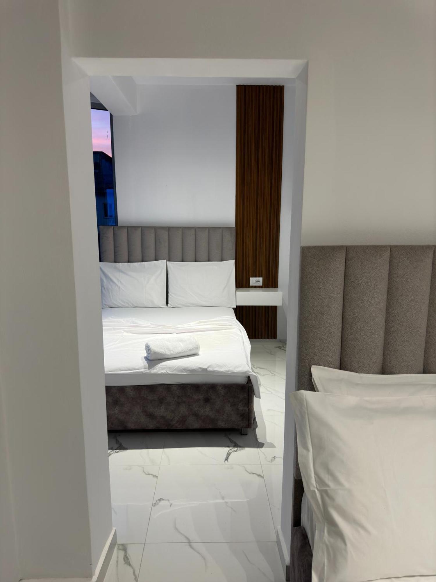 Hotel Elisabet ซารานเดอ ภายนอก รูปภาพ